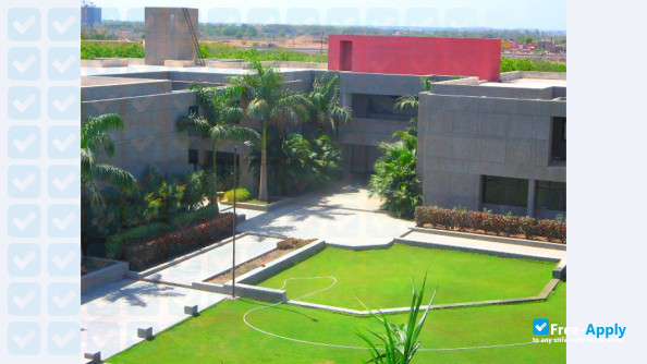 V V P College of Engineering & Technology Rajkot photo #3