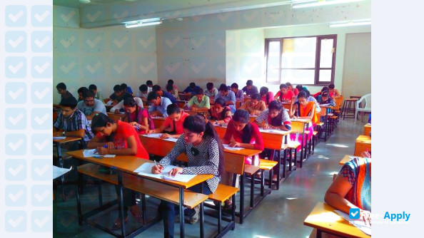 V V P College of Engineering & Technology Rajkot photo #12
