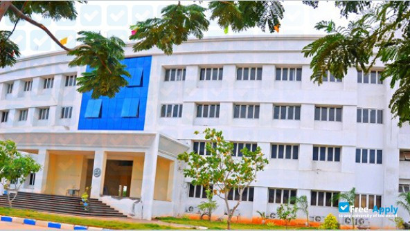Foto de la Chettinad College of Engineering and Technology #5