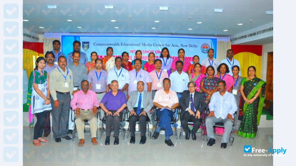 Photo de l’Krishna University #9