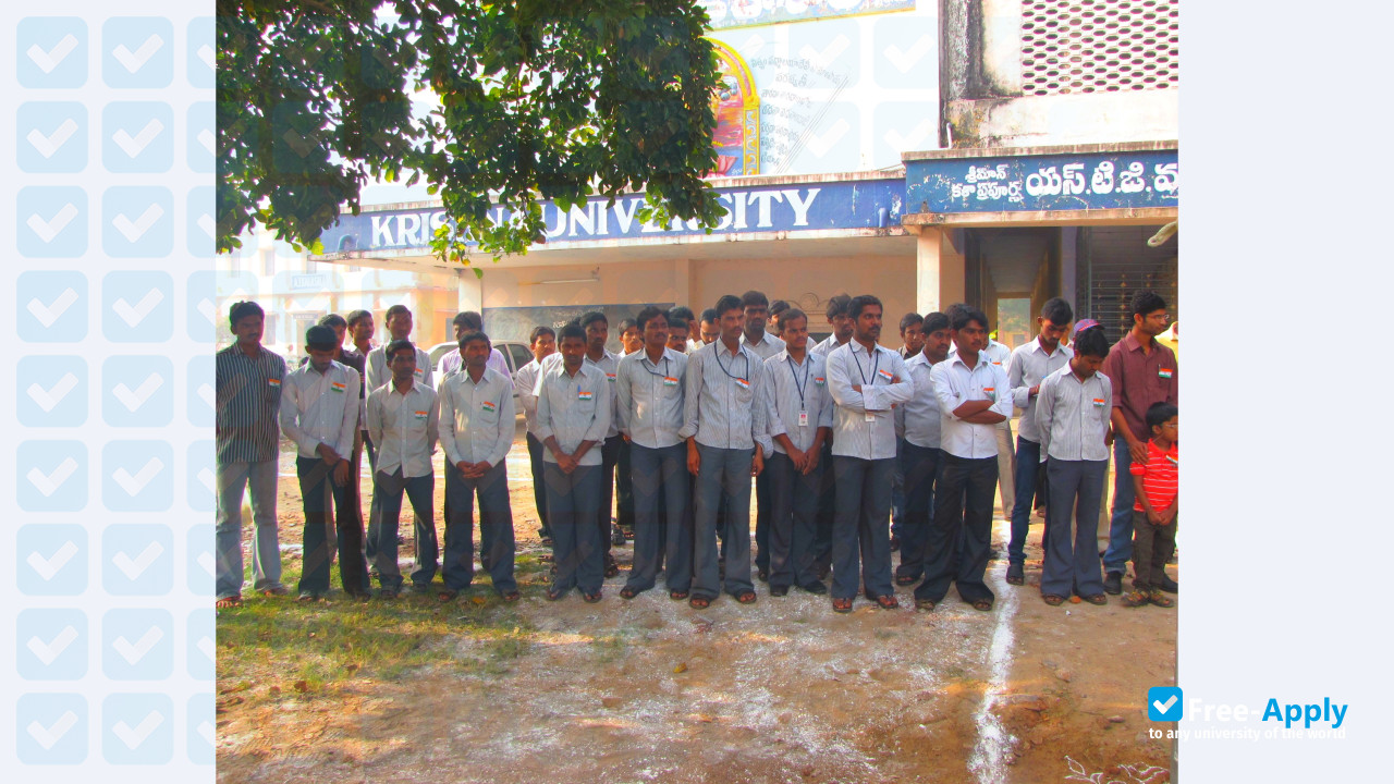 Photo de l’Krishna University #8