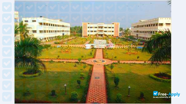 Foto de la Maturi Venkata Subba Rao Engineering College #7