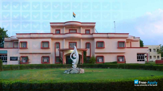 Photo de l’Jain Vishva Bharati University #5