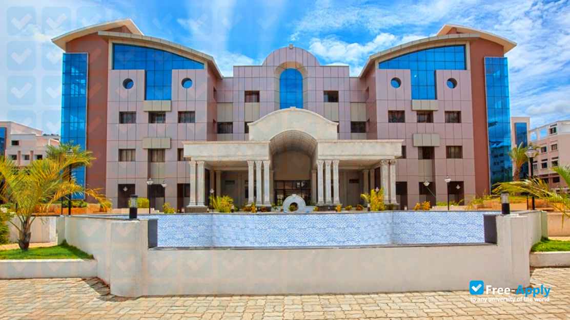 Sri Manakula Vinayagar Medical College & Hospital photo #2