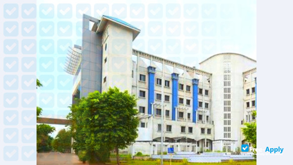 Sri Manakula Vinayagar Medical College & Hospital photo
