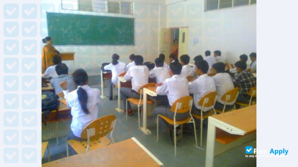 Photo de l’Oriental University #2