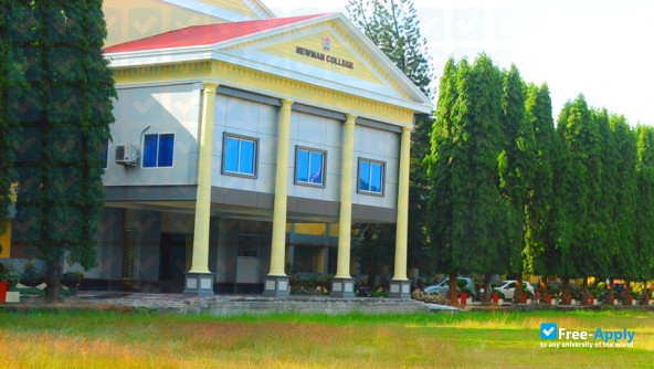 Foto de la New Man College Thodupuzha #3