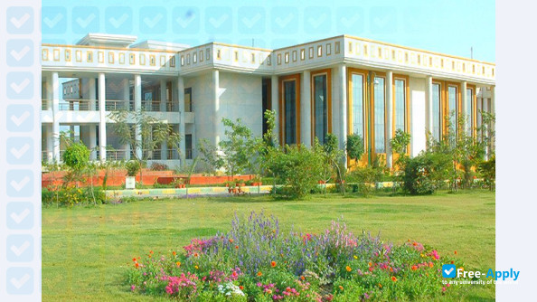 Dr. Ram Manohar Lohia Avadh University photo #11
