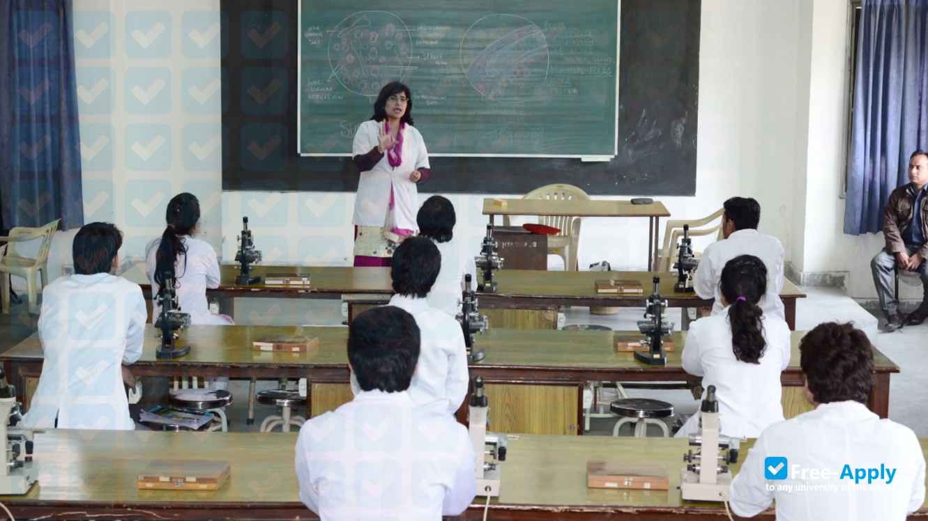 Foto de la Santosh University #3