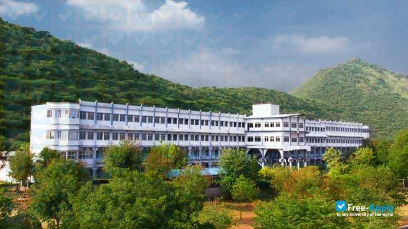 Christian College of Engineering and Technology photo #3