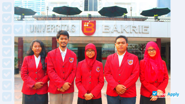 Foto de la Universitas Bakrie #7