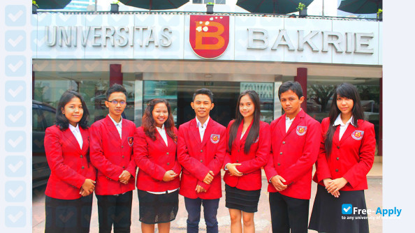 Foto de la Universitas Bakrie #6