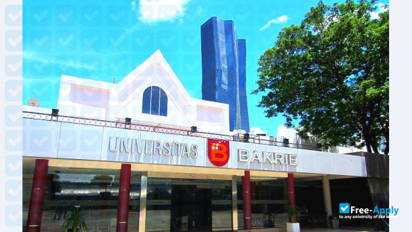 Foto de la Universitas Bakrie #4