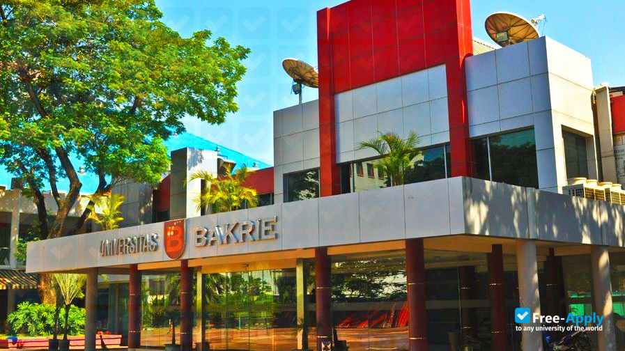 Foto de la Universitas Bakrie #5
