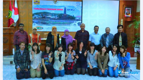 Malangkucecwara School of EconomicsMalangkucecwara School of Economics photo #5
