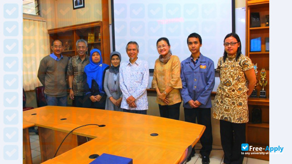 Photo de l’Bandung Polytechnic for Manufacturing #2