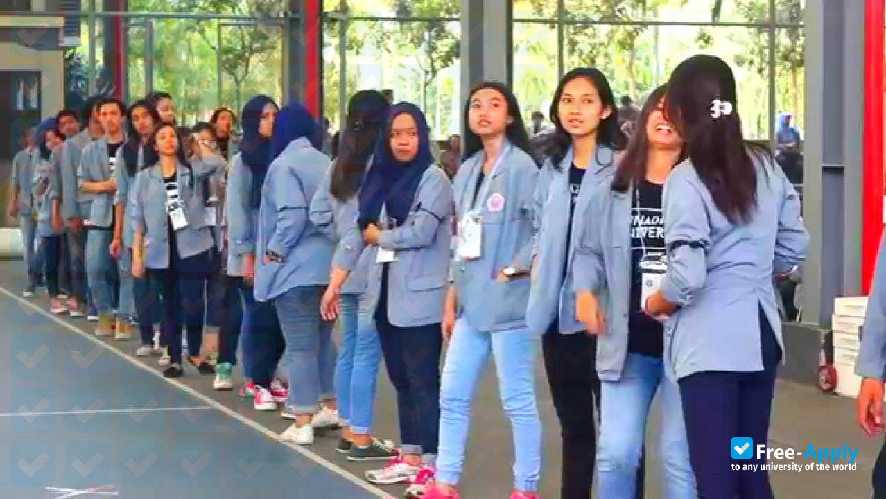 Gunadarma University photo #4