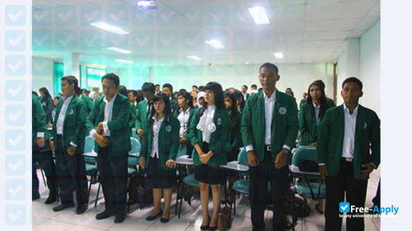 Foto de la Perguruan Tinggi Raharja #5