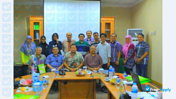 Foto de la Perguruan Tinggi Raharja #4
