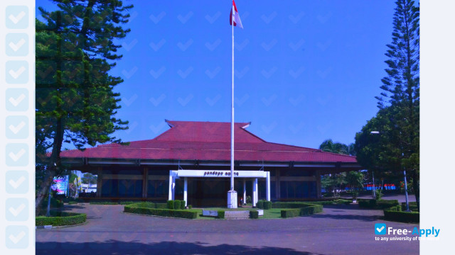Foto de la Politeknik Negeri Bandung