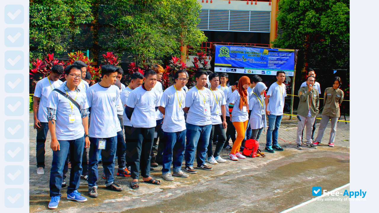 Institut Teknologi Nasional фотография №6