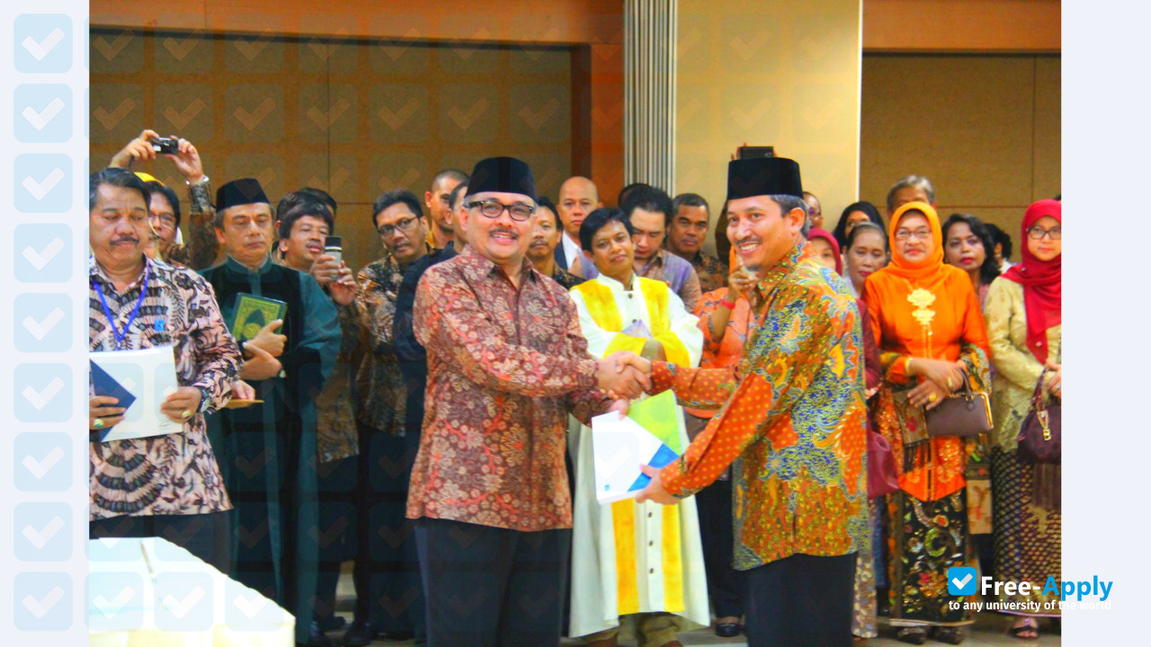 Foto de la Institut Teknologi Sepuluh Nopember #2