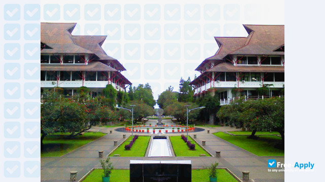 Photo de l’Institute of Technology Bandung #1