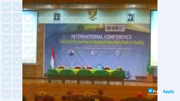 Foto de la Sheik-Yusuf Islam University (UNIS) Tangerang #3