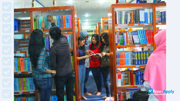 Foto de la Indo Global Mandiri University