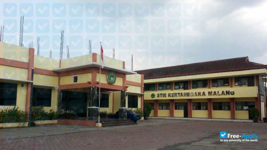 College of Economics Kertanegara Malang фотография №3