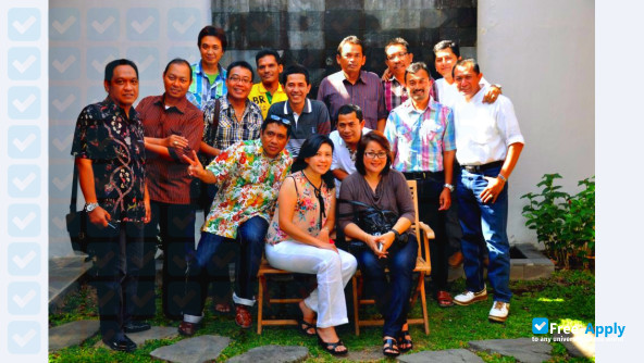 YKPN School of Economics Yogyakarta фотография №6