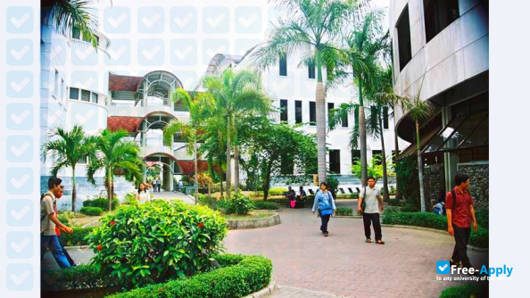Photo de l’YKPN School of Economics Yogyakarta #5