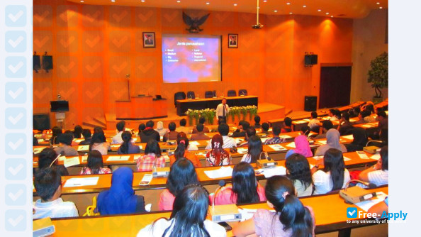 YKPN School of Economics Yogyakarta фотография №12