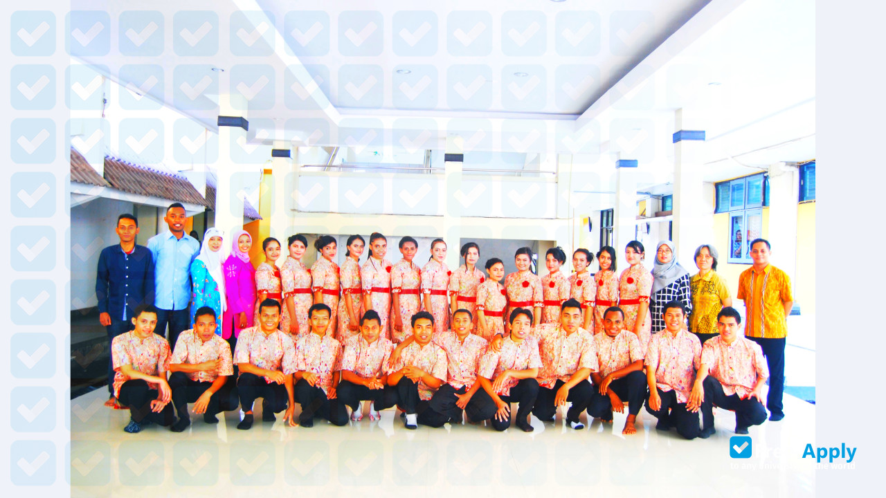 College of Informatics and Computer Management photo #9