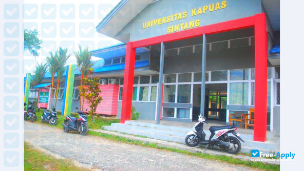 Photo de l’University of Kapuas Sintang #4