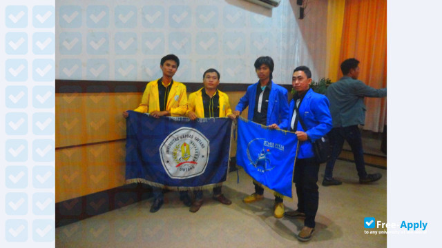 Foto de la University of Kapuas Sintang #5