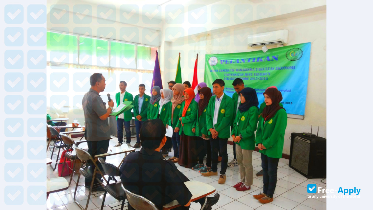 Foto de la Universitas Ibnu Chaldun #2