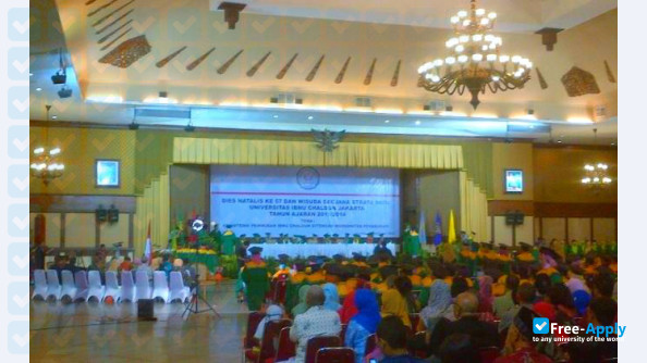 Foto de la Universitas Ibnu Chaldun #7