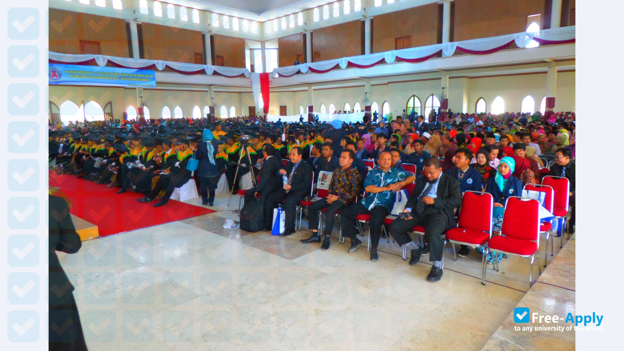 Photo de l’Universitas Madura #2