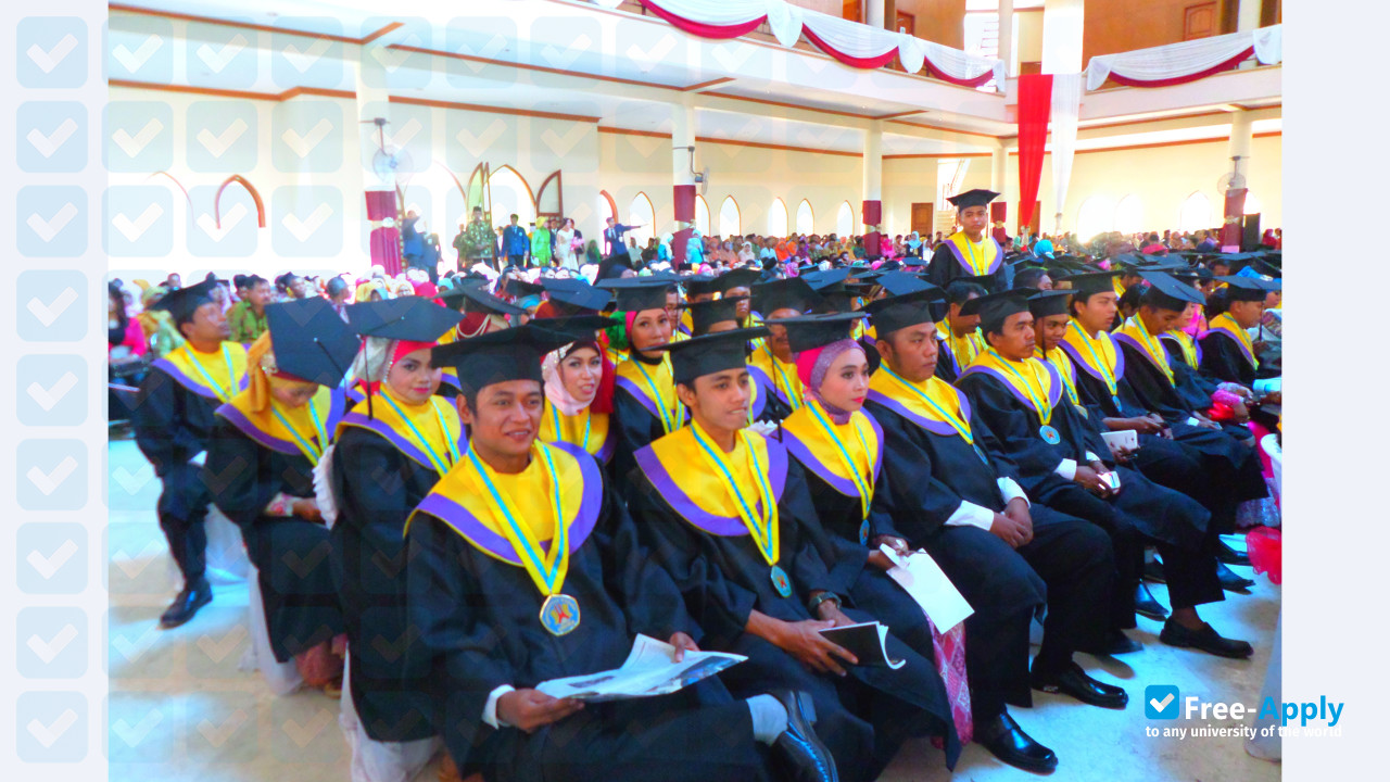 Photo de l’Universitas Madura #7