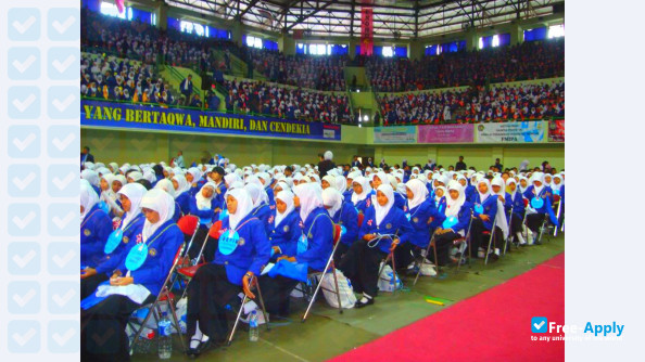 Universitas Negeri Yogyakarta фотография №1