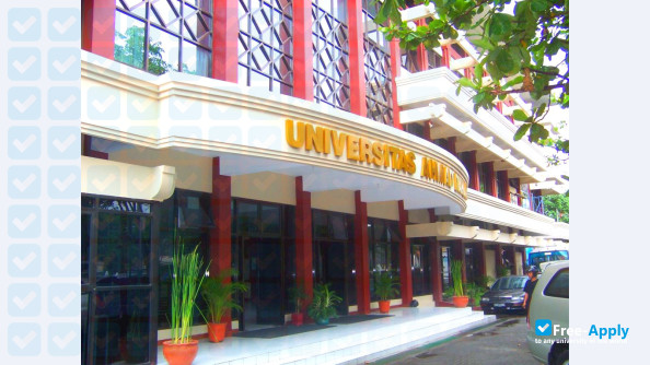 Photo de l’Universitas Ahmad Dahlan Yogyakarta #8
