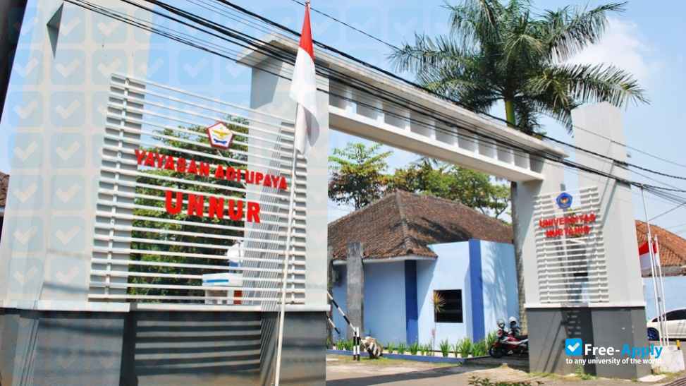 Foto de la Universitas Nurtario Bandung