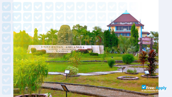 Foto de la Universitas Airlangga #4