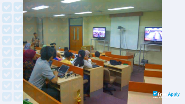 Photo de l’Universitas Al Azhar Indonesia #10