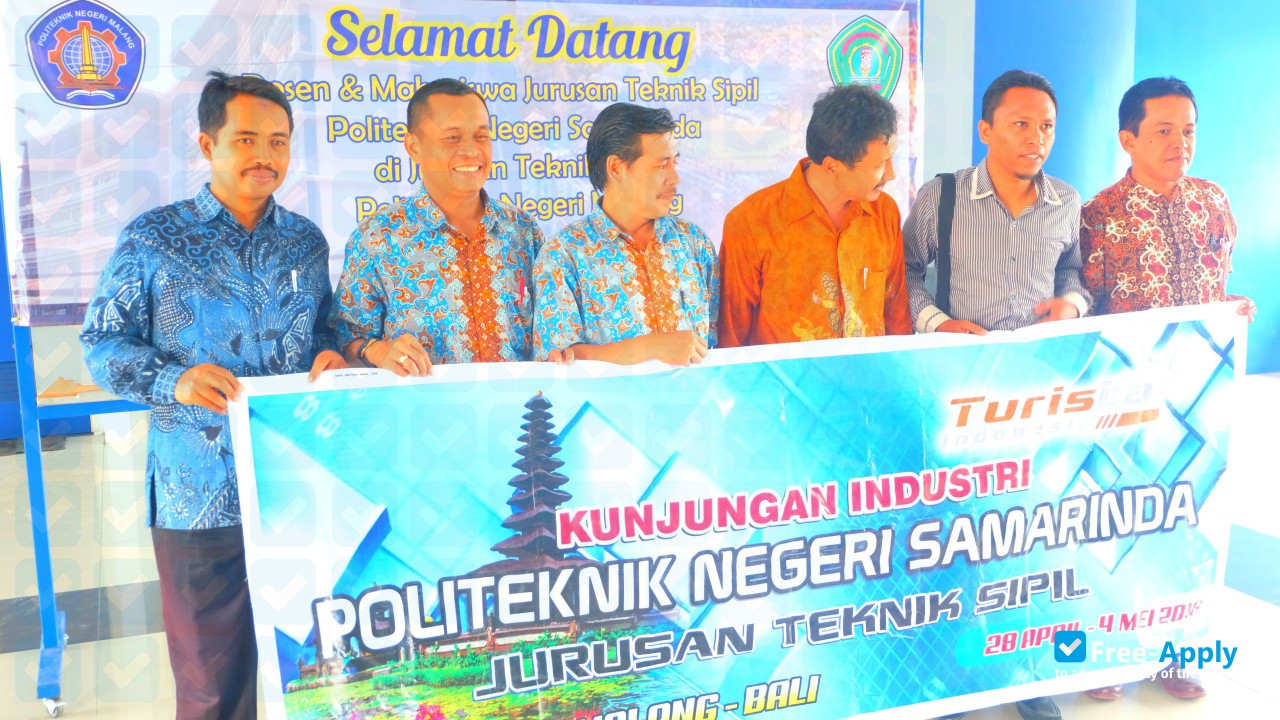 Foto de la Politeknik Negeri Samarinda #5