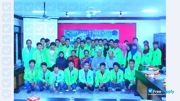 Foto de la Politeknik Negeri Samarinda #4