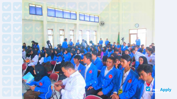 Foto de la Universitas Al-Ghifari #5