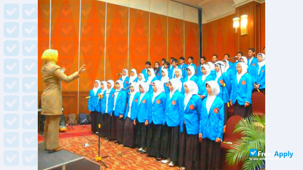 Foto de la Universitas Al-Ghifari #6