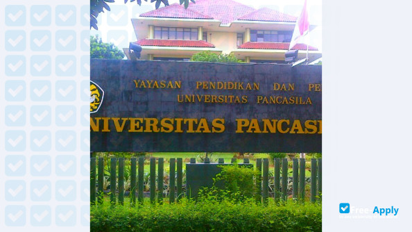 Photo de l’Universitas Pancasila #2